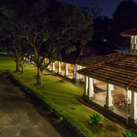 The Sanctuary At Tissawewa Hotel อนุราธปุระ ภายนอก รูปภาพ