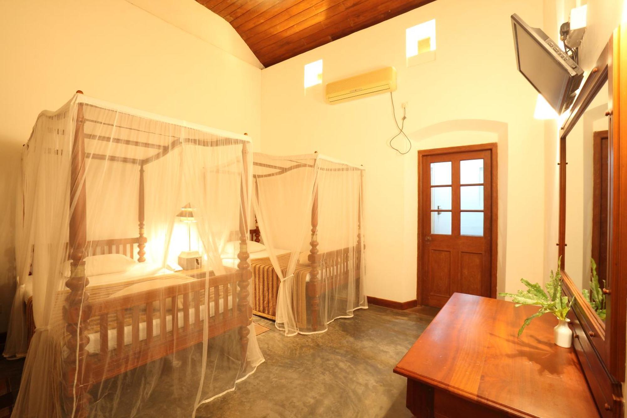 The Sanctuary At Tissawewa Hotel อนุราธปุระ ภายนอก รูปภาพ